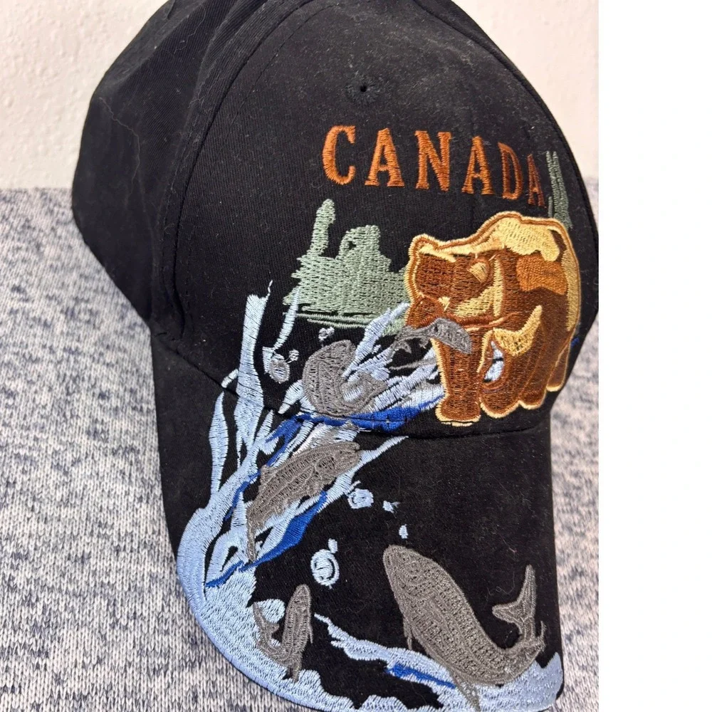 Unbranded Canada Souvenir Hat Unisex 58cm Black Grizzly Bear Salmon Embroidered